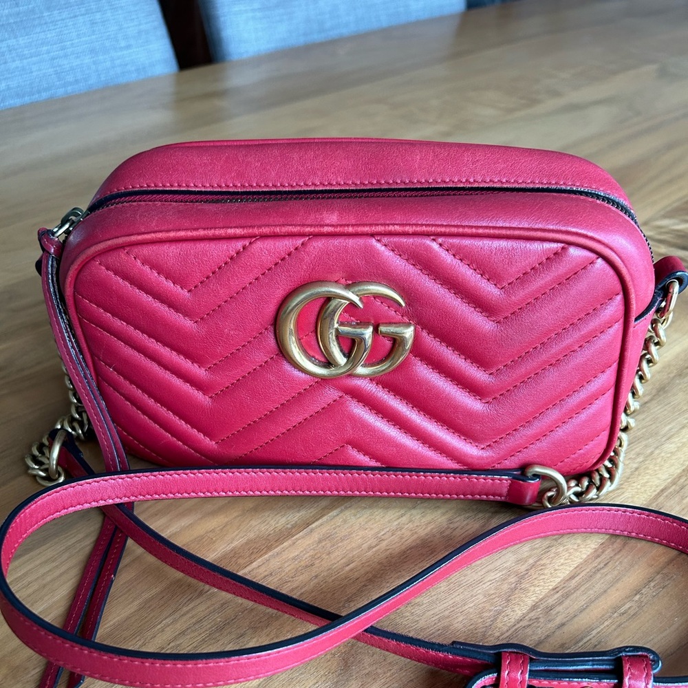Gucci GG Marmont small camera bag